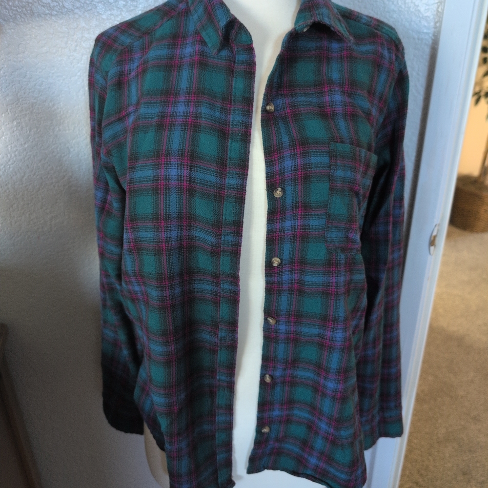 Hollister Green and Purple Plaid Men's Shirt